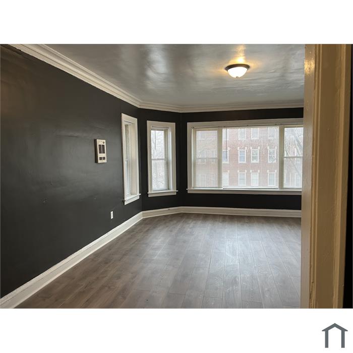 7236 S Jeffery Blvd